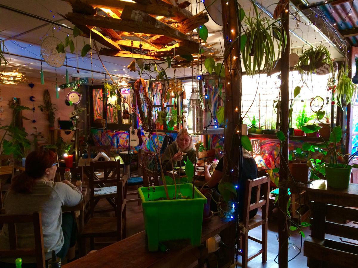 La Puerta Verde Hostel & Bar Humahuaca Extérieur photo